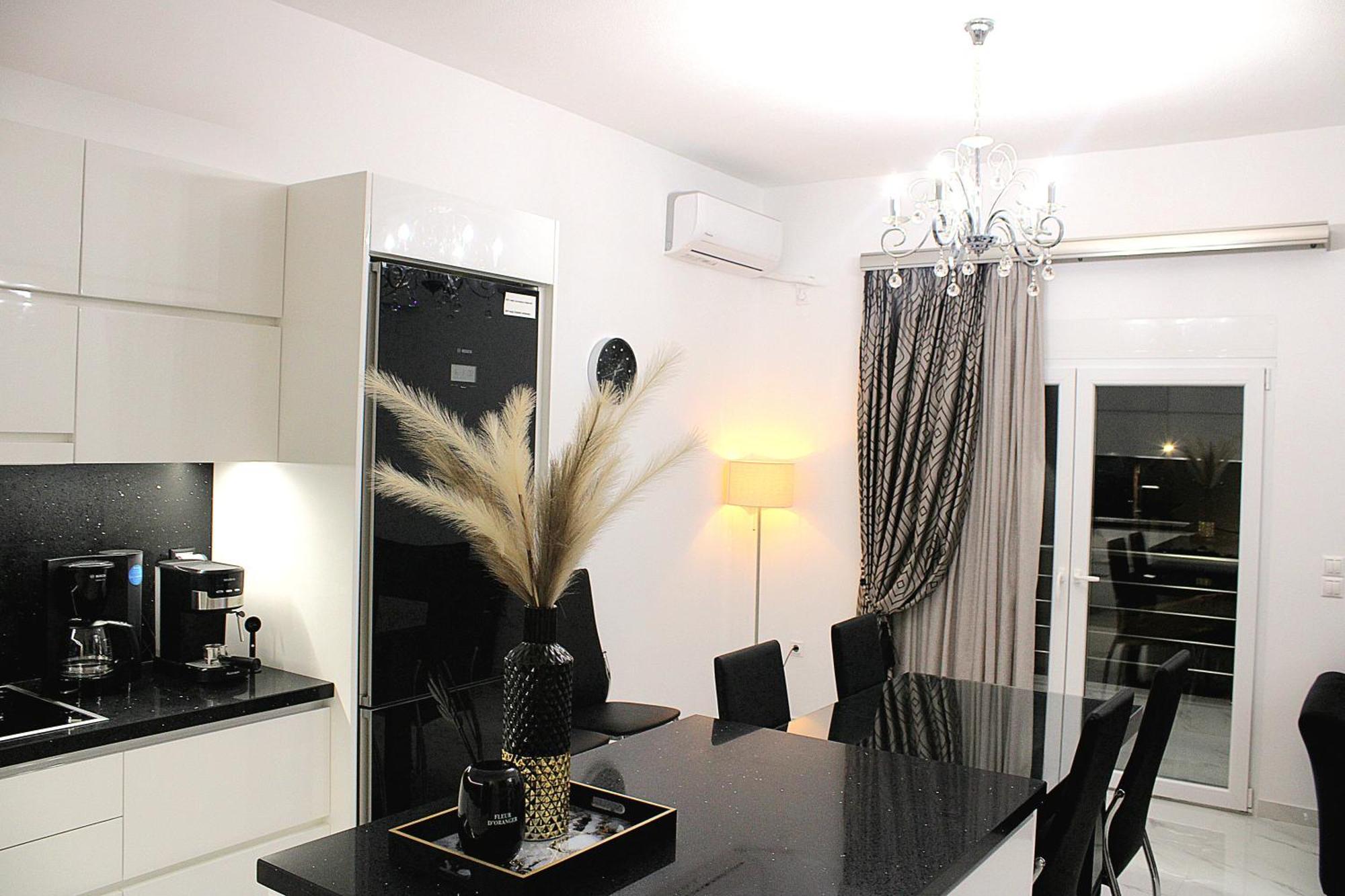 Black & White Seaside House Kalamia Korinth Exterior foto