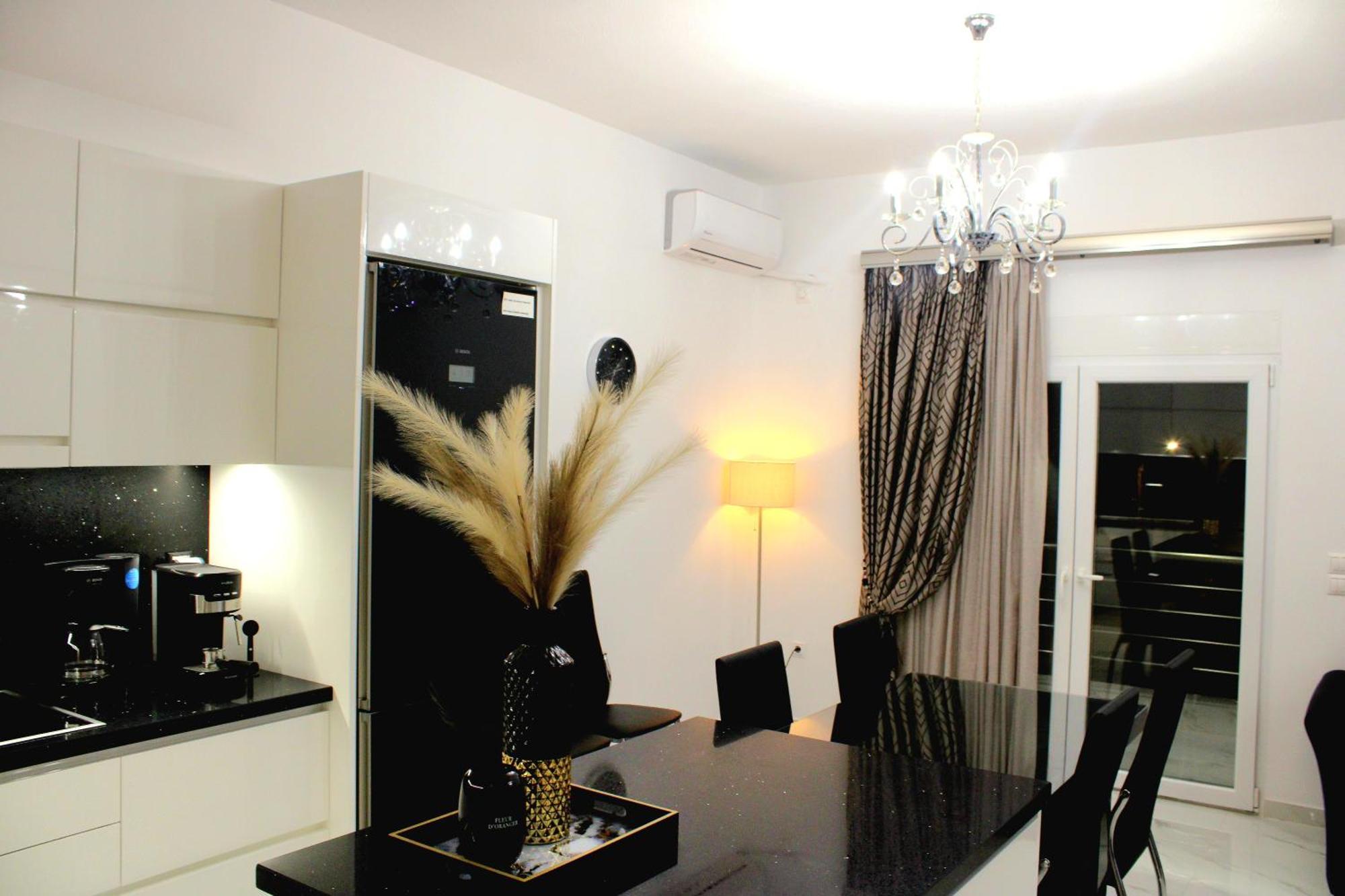 Black & White Seaside House Kalamia Korinth Exterior foto
